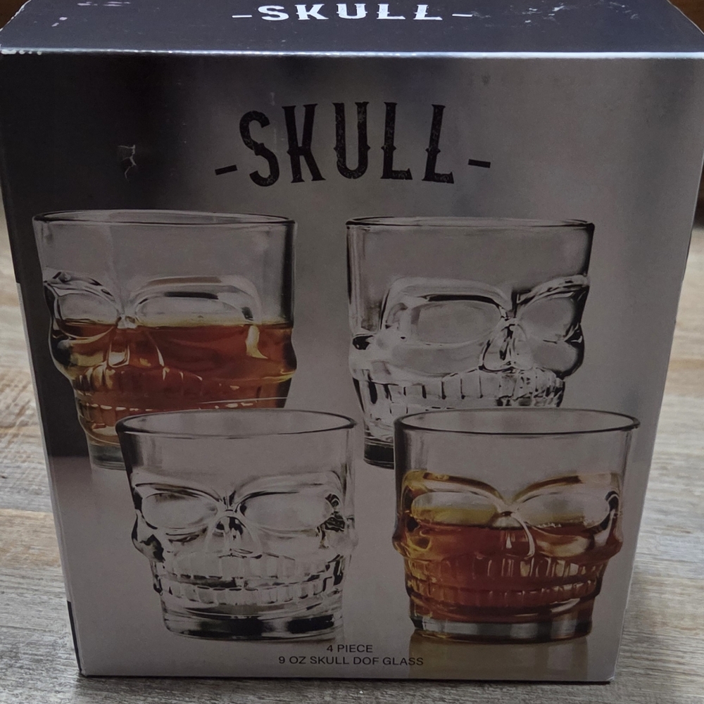 Skull Shaped 9oz Whiskey Glasses 4-piece Set